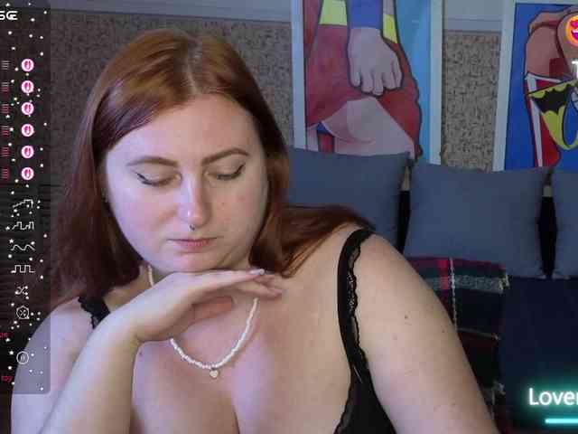 Aliciaredluv webcam