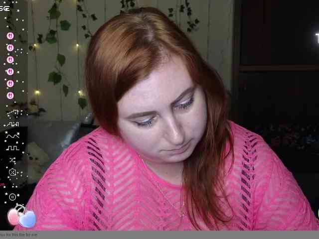 Aliciaredluv webcam