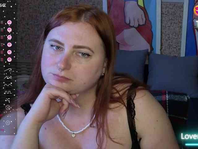 Aliciaredluv webcam