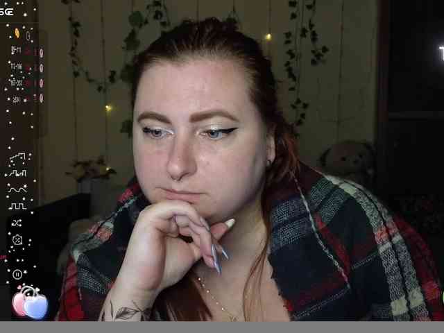 Aliciaredluv webcam