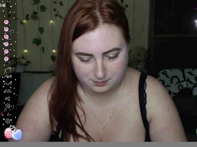 Aliciaredluv webcam