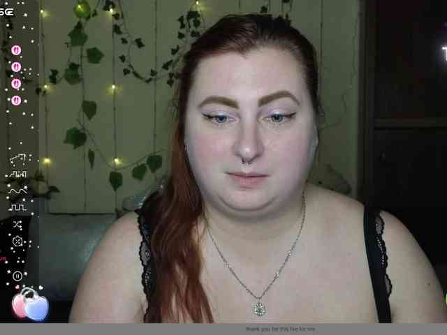 Aliciaredluv webcam