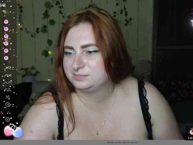 Aliciaredluv webcam