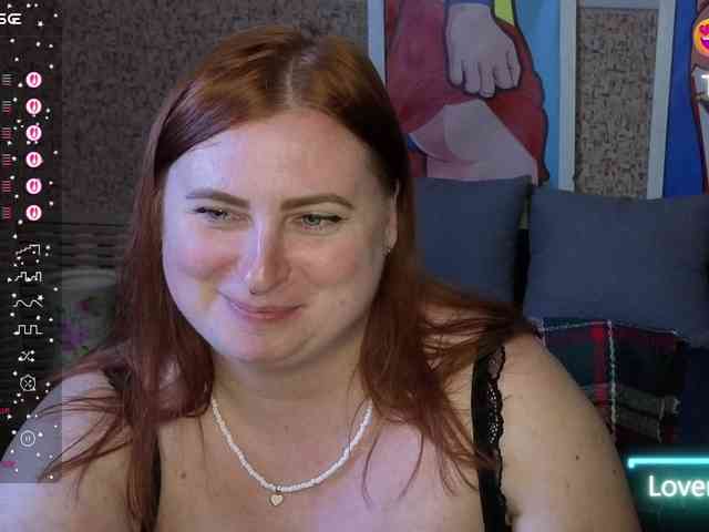 Aliciaredluv webcam