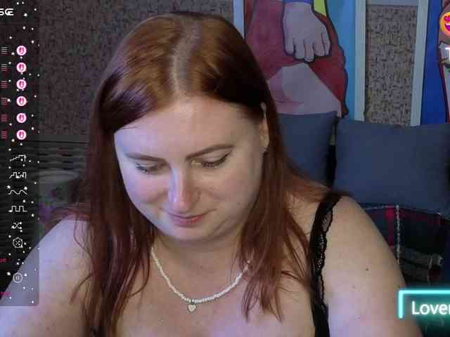 Aliciaredluv webcam
