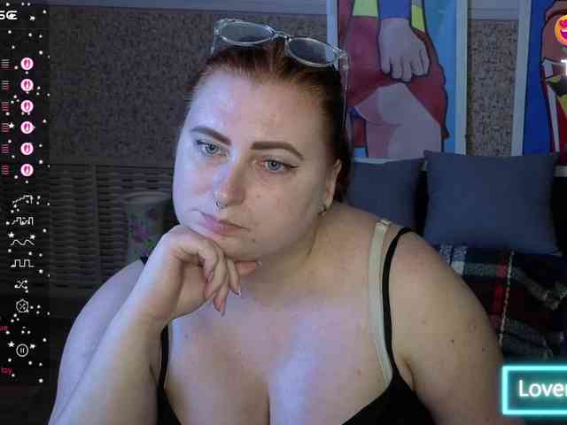 Aliciaredluv webcam