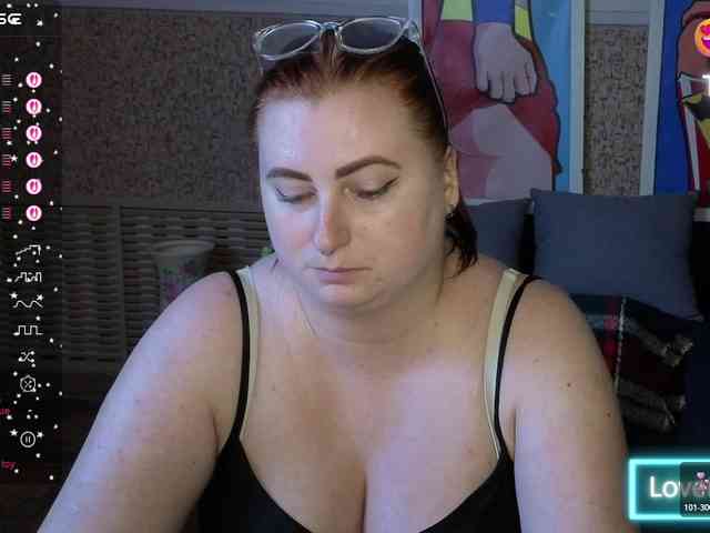Aliciaredluv webcam