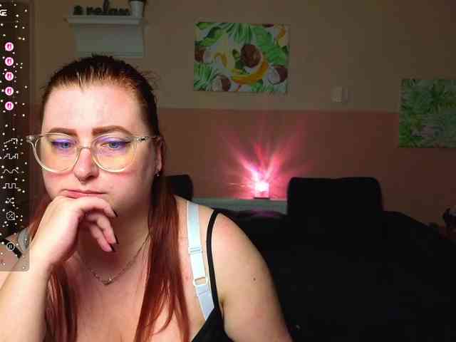 Aliciaredluv webcam