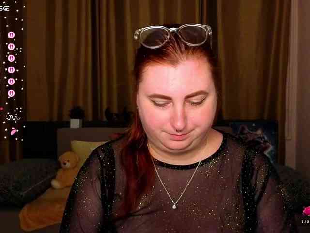 Aliciaredluv webcam