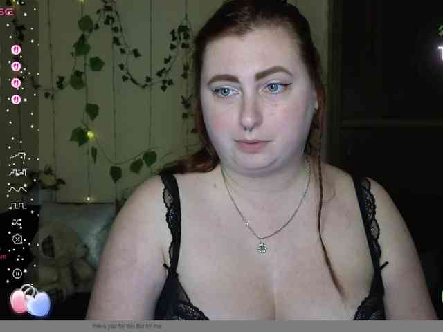 Aliciaredluv webcam