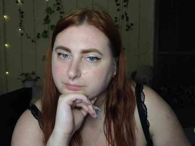 Aliciaredluv webcam