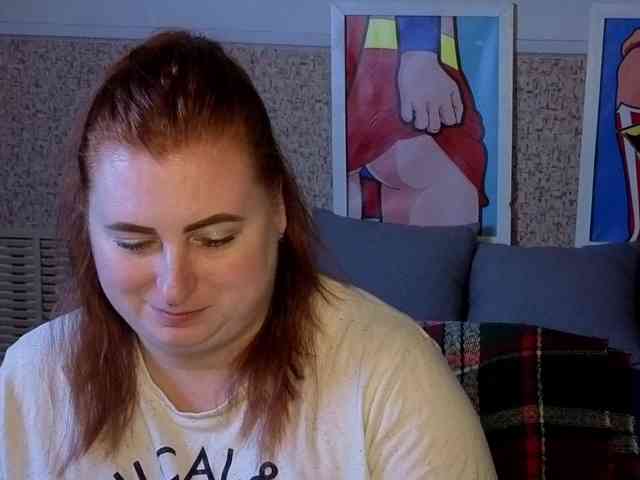 Aliciaredluv webcam