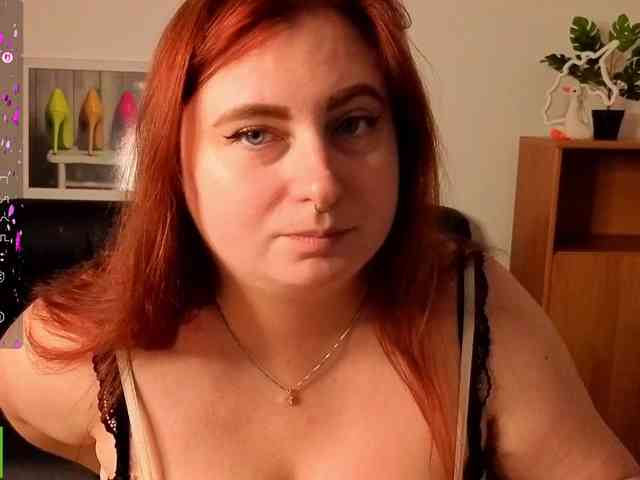 Aliciaredluv webcam