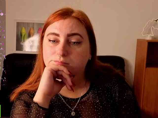 Aliciaredluv webcam