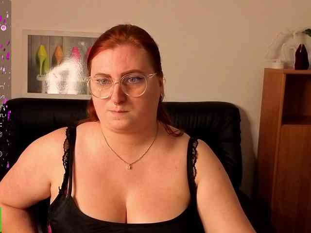 Aliciaredluv webcam