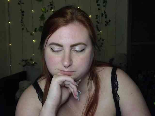 Aliciaredluv webcam