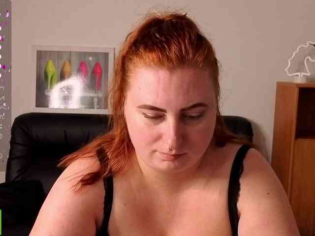 Aliciaredluv webcam