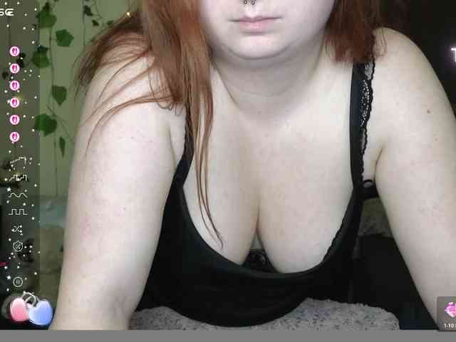 Aliciaredluv webcam
