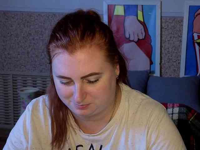 Aliciaredluv webcam