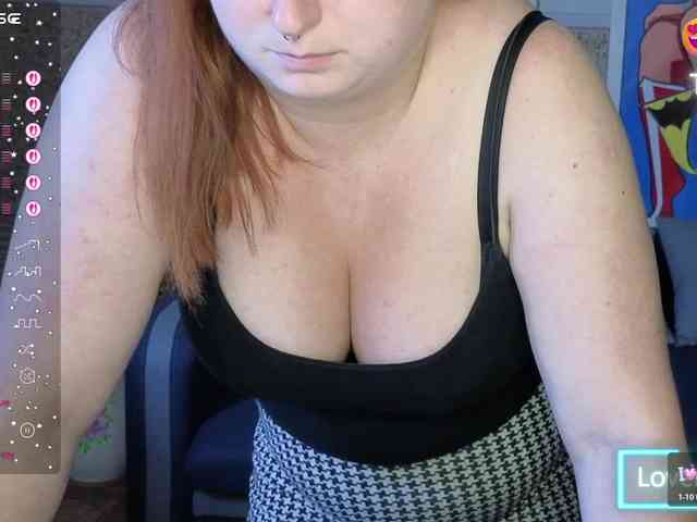 Aliciaredluv webcam
