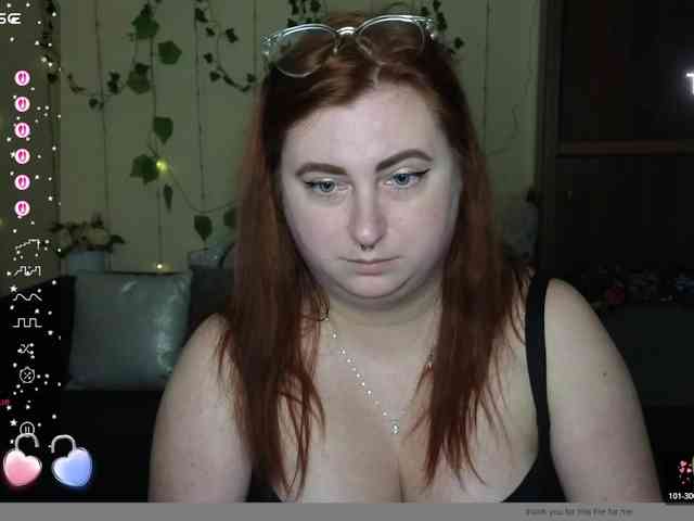 Aliciaredluv webcam