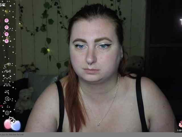 Aliciaredluv webcam