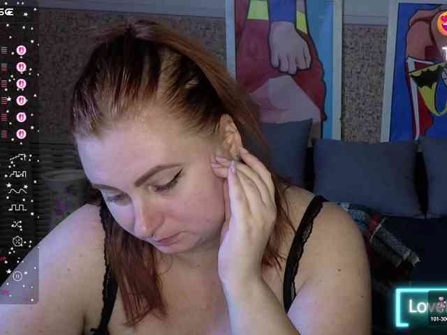 Aliciaredluv webcam