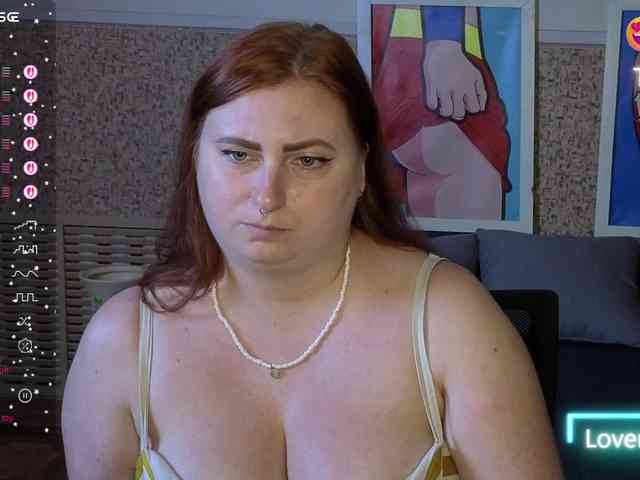 Aliciaredluv webcam