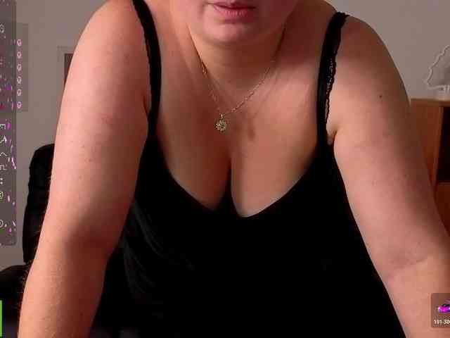 Aliciaredluv webcam