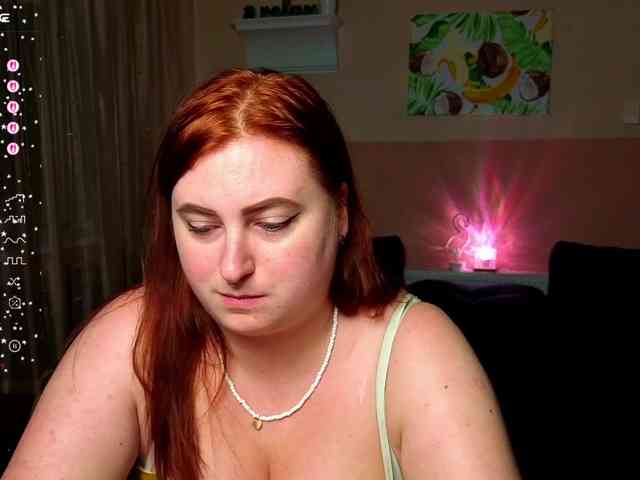 Aliciaredluv webcam