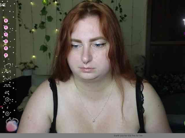 Aliciaredluv webcam