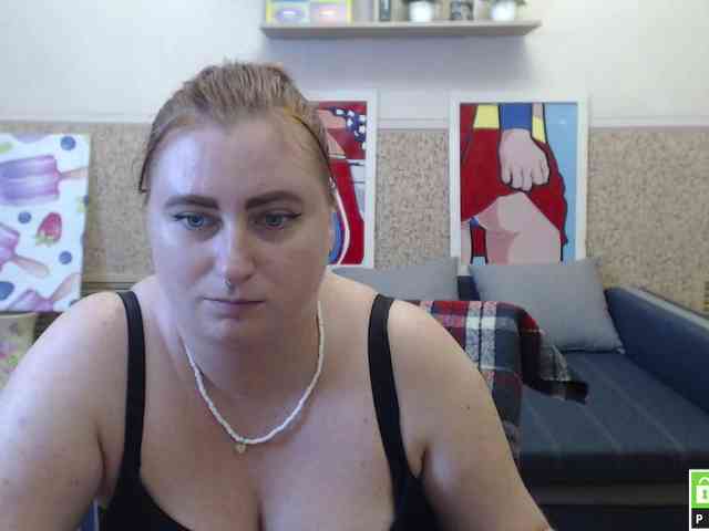 Aliciaredluv webcam