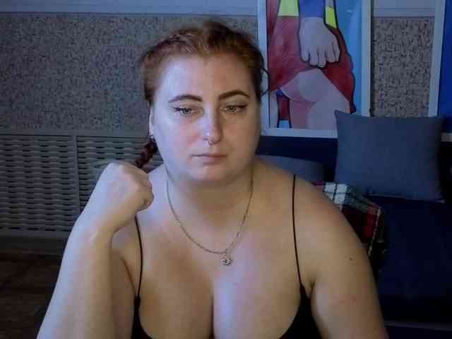 Aliciaredluv webcam