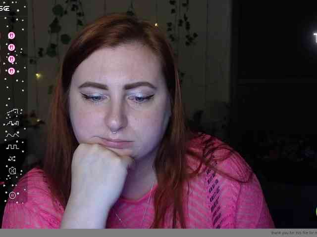 Aliciaredluv webcam