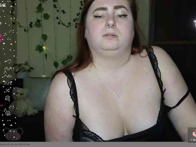 Aliciaredluv webcam