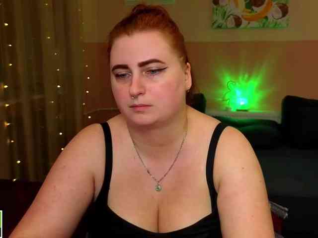 Aliciaredluv webcam