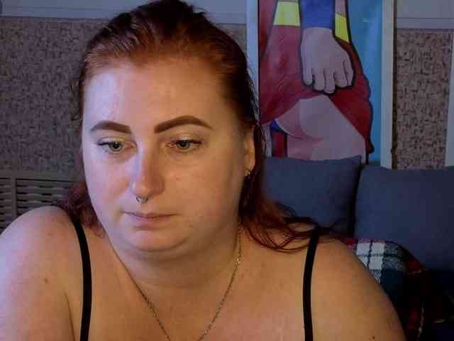 Aliciaredluv webcam