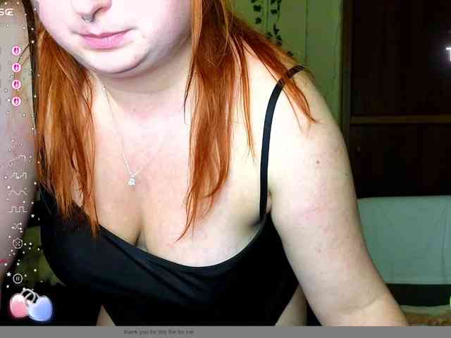 Aliciaredluv webcam