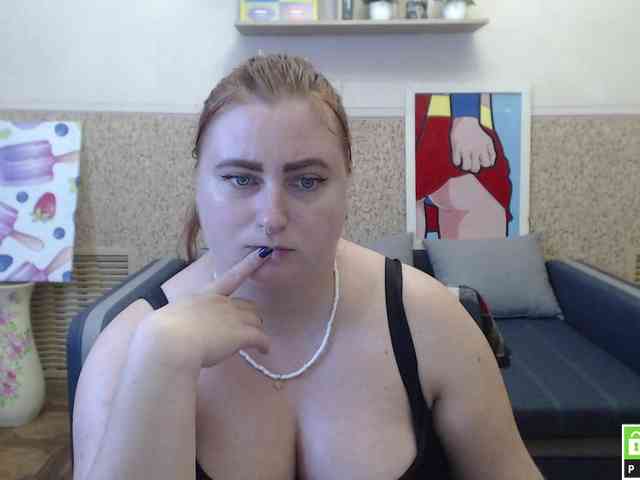 Aliciaredluv webcam