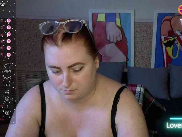 Aliciaredluv Live Webcam on BongaCams