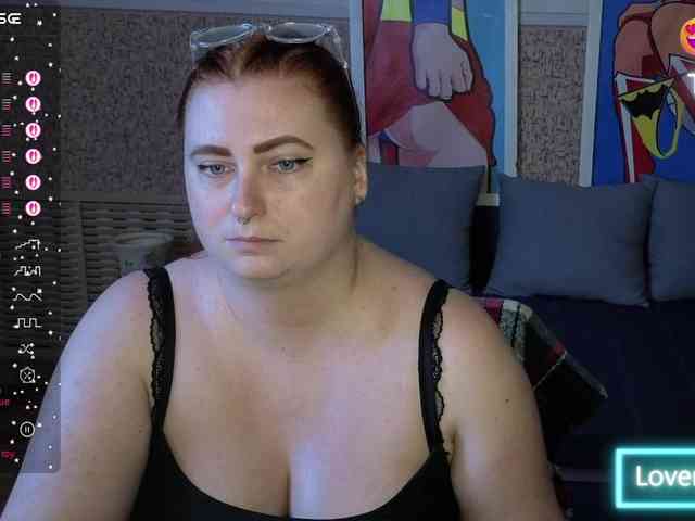 Aliciaredluv webcam