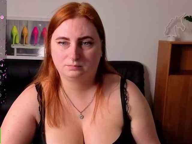Aliciaredluv webcam