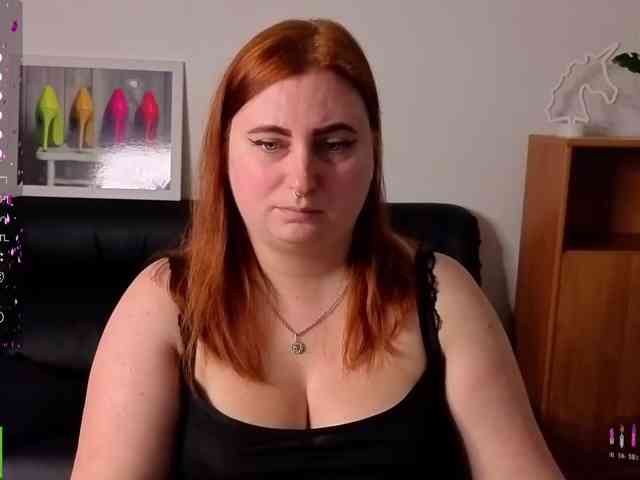 Aliciaredluv webcam