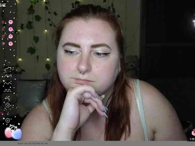 Aliciaredluv webcam