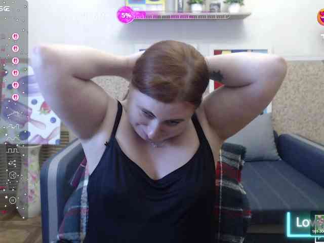 Aliciaredluv webcam