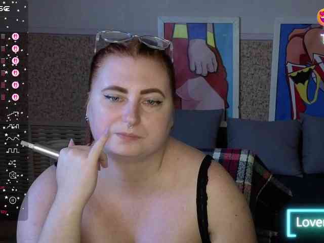 Aliciaredluv Live Webcam on BongaCams