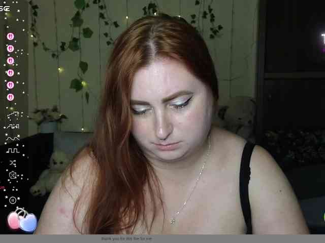 Aliciaredluv webcam