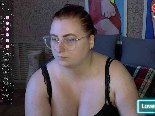 Aliciaredluv webcam