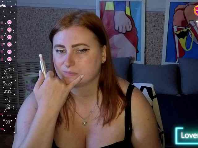 Aliciaredluv webcam