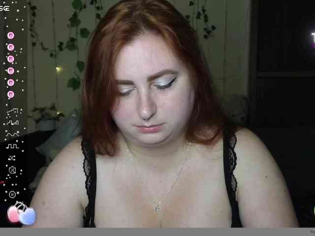 Aliciaredluv webcam